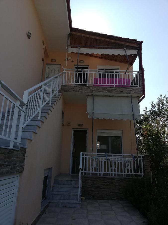 Polis΄ House Apartment Nea Nea Vrasna Exterior photo
